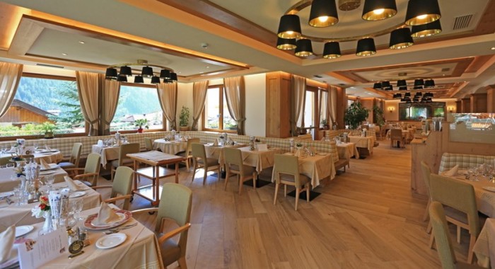 Hotel Cesa Tyrol (Canazei)